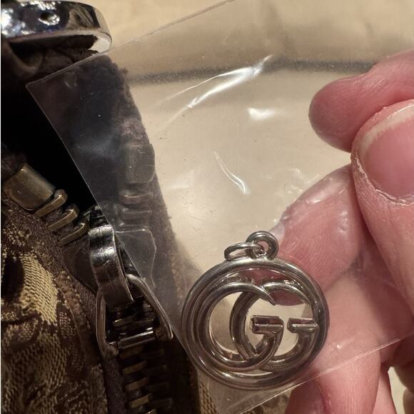 Gucci GG canvas hobo shoulder bag in brown with leather trim - Picture 15 of 15